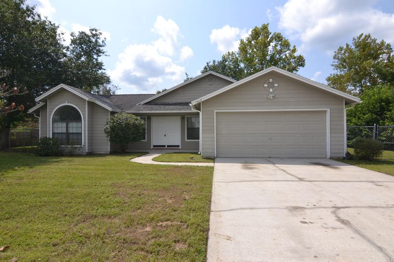 1945 Apopka Dr, Middleburg, FL 32068
