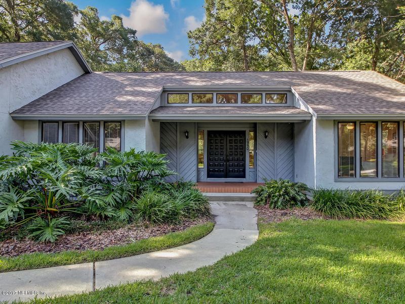 1950 Lakeside Dr S, Fernandina Beach, FL 32034