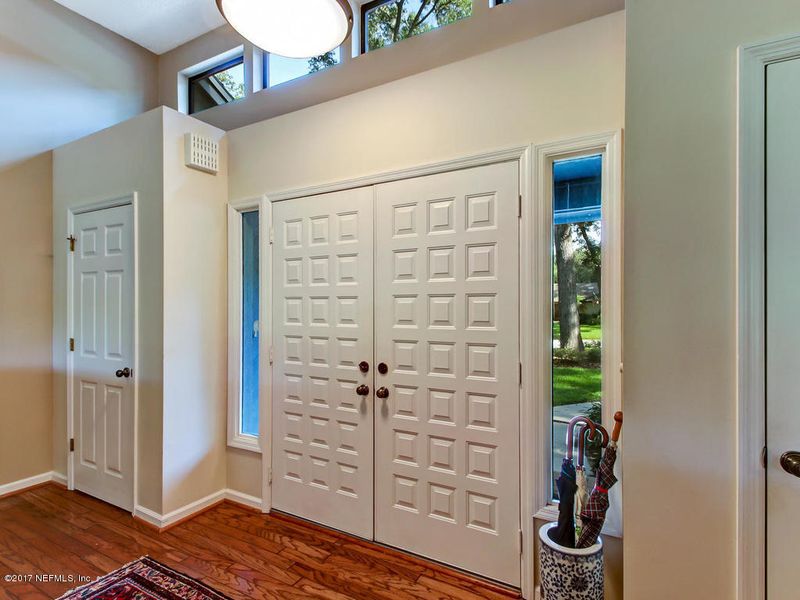 1950 Lakeside Dr S, Fernandina Beach, FL 32034