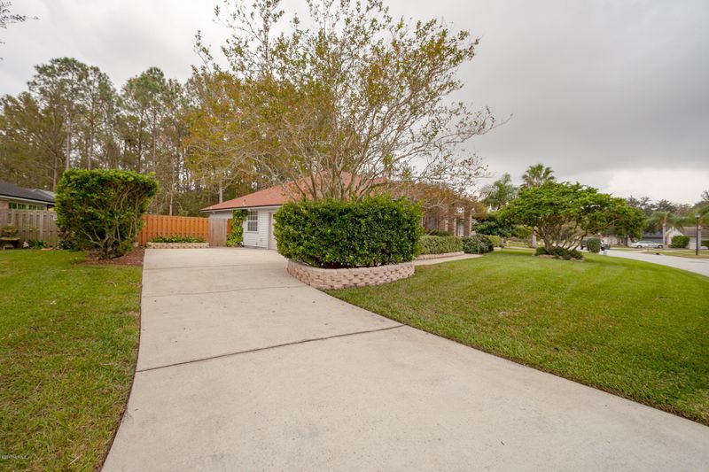 1951 Hovington Cir W, Jacksonville, FL 32246