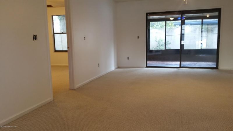 1955 Hazel Nut Rn E, Orange Park, FL 32073