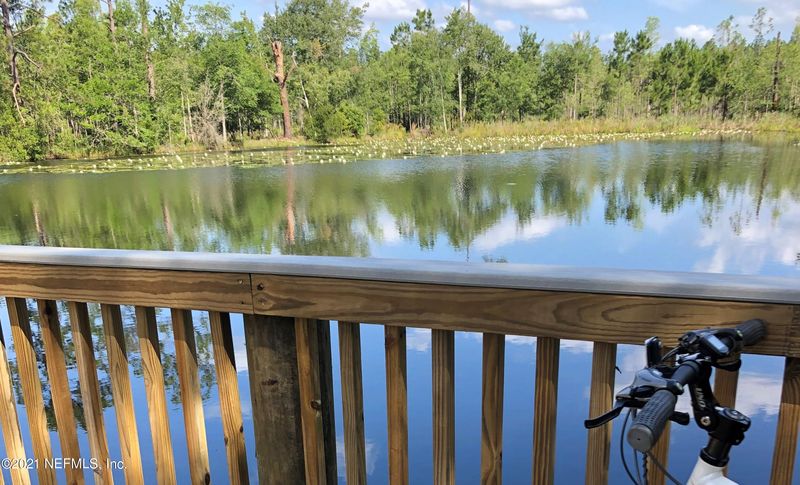 196 Sawgrass Dr, Yulee, FL 32097