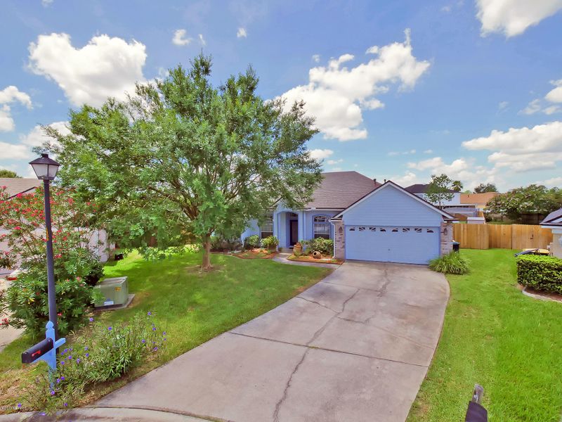 1960 Watford Ct, Jacksonville, FL 32246