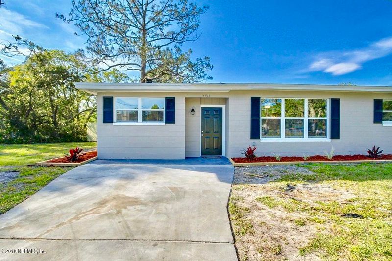 1962 Leon Rd, Jacksonville, FL 32246
