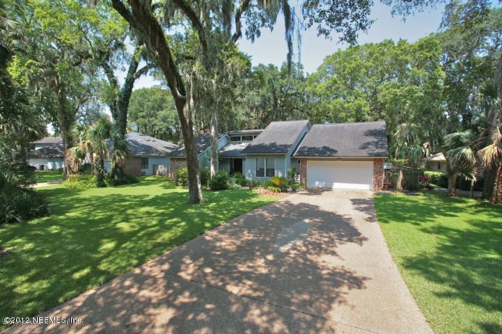 1989 Selva Marina Dr, Atlantic Beach, FL 32233
