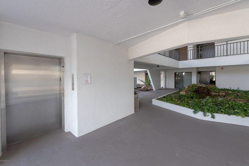 20 Dondanville Rd #405, St Augustine, FL 32080