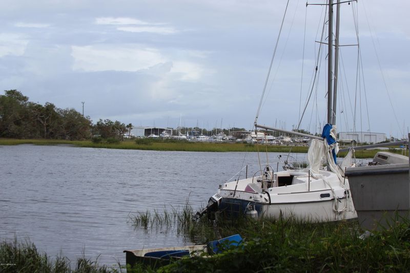200-1 Nix Boat Yard Rd, St Augustine, FL 32084