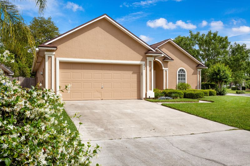 200 Crooked Ct, Jacksonville, FL 32259