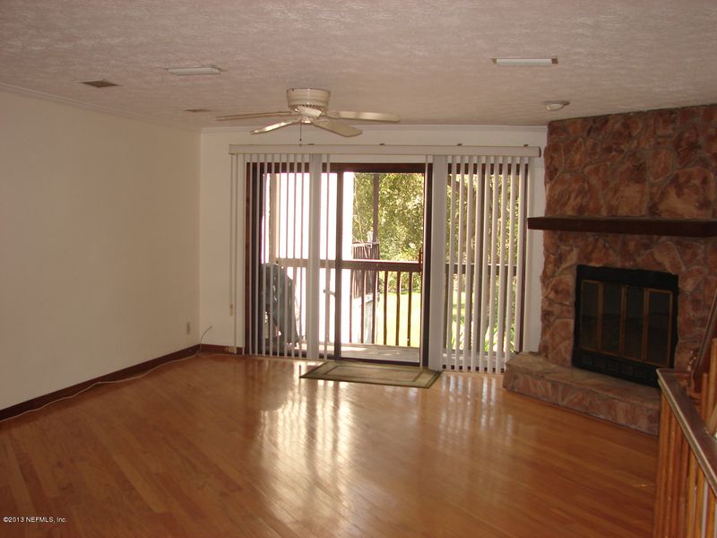 2001 Seminole Rd, Atlantic Beach, FL 32233