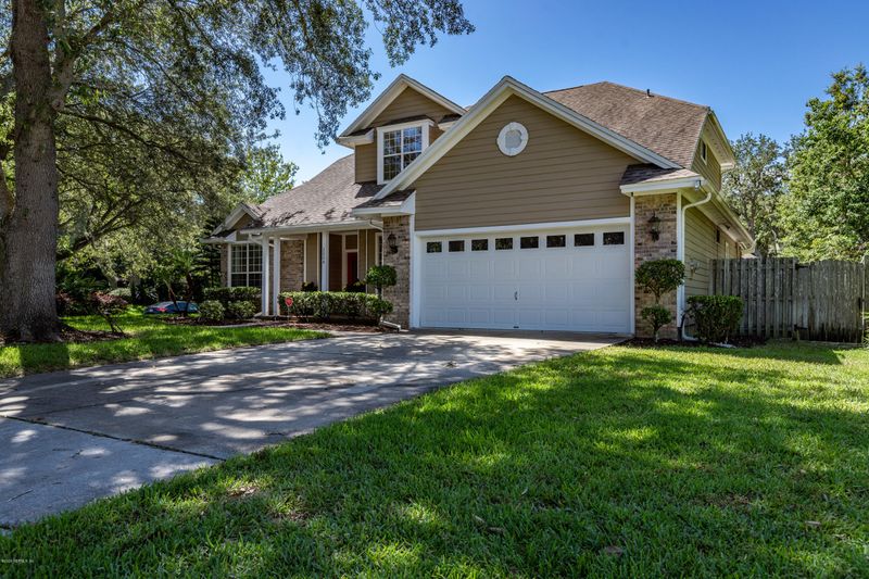 2004 Marye Brant Loop N, Neptune Beach, FL 32266