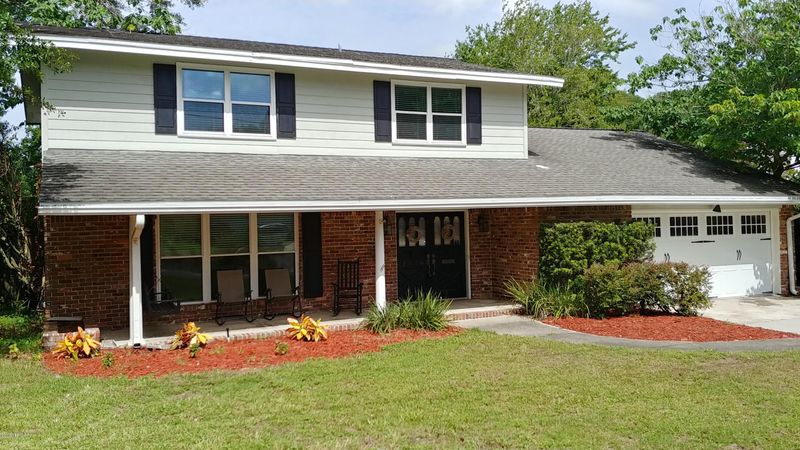 2006 Woodleigh Dr W, Jacksonville, FL 32211