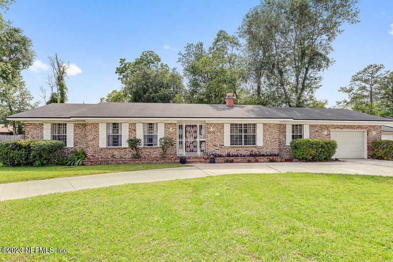 2008 Ribault Scenic Dr, Jacksonville, FL 32208