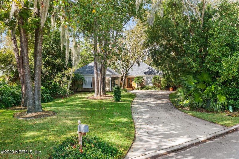 2009 Palmetto Point Dr, Ponte Vedra Beach, FL 32082