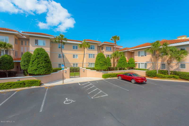 201 10th Ave N #203N, Jacksonville Beach, FL 32250