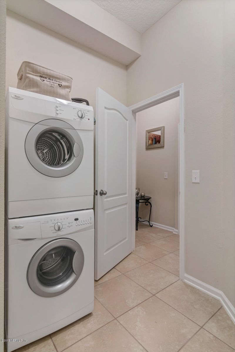 201 Larkin Pl #111, St Johns, FL 32259