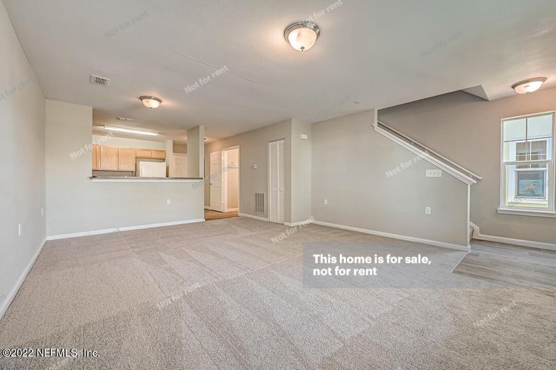 201 Oceangate Dr, Atlantic Beach, FL 32233