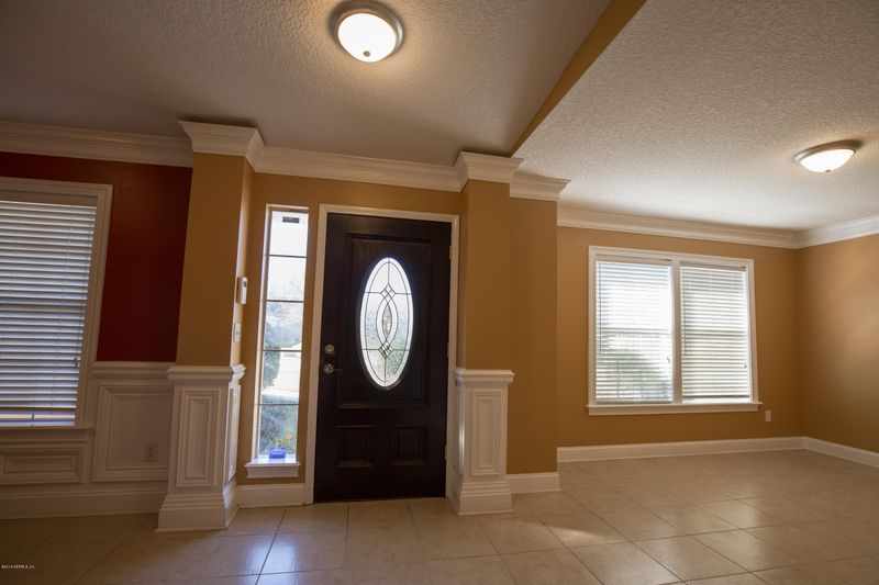 2017 Las Brisas Way W, Jacksonville, FL 32224