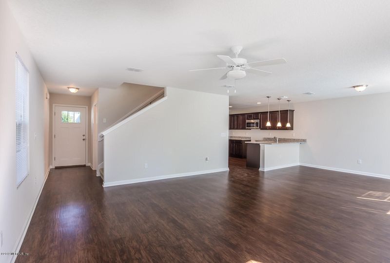 2019 Alley Rd, Jacksonville, FL 32233