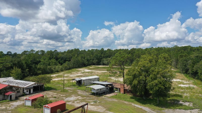 12688 Highway 301 , Hampton, FL 32044