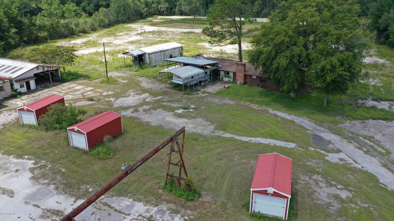 12688 Highway 301 , Hampton, FL 32044