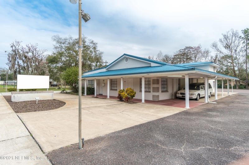 2220 Soutel Dr, Jacksonville, FL 32208