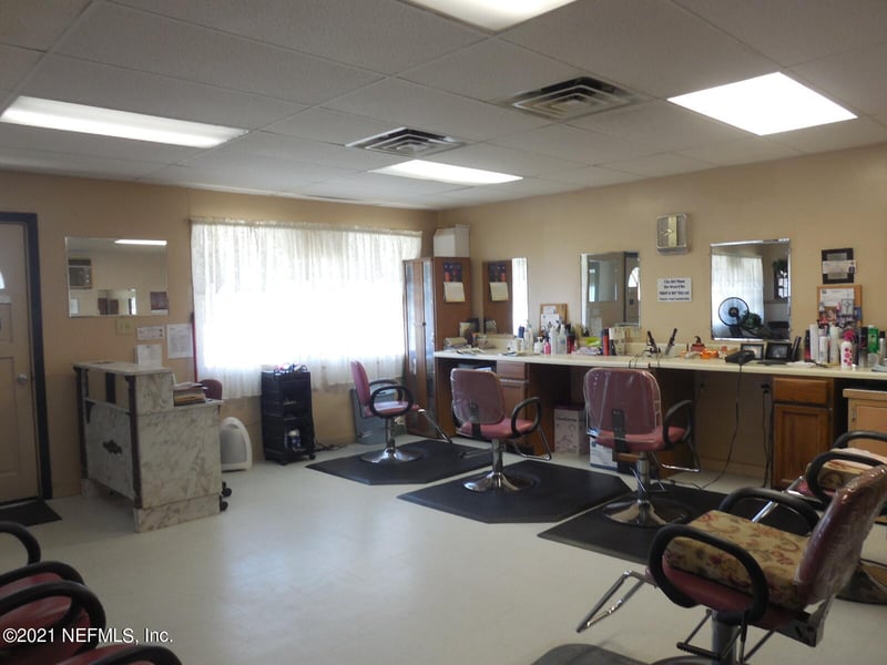 6120 Crill Ave, Palatka, FL 32177