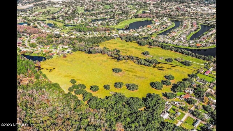 816 Russell Rd, New Smyrna Beach, FL 32128