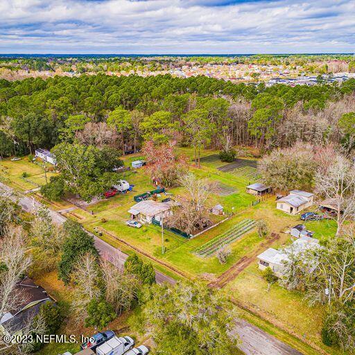 7079 Park City Dr, Jacksonville, FL 32244