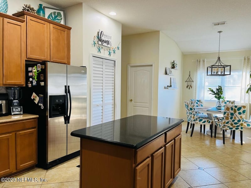 3139 Wandering Oaks Dr, Orange Park, FL 32065