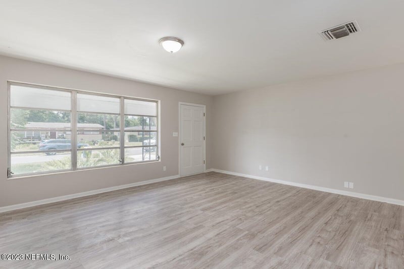 727 Antigua Rd, Jacksonville, FL 32216