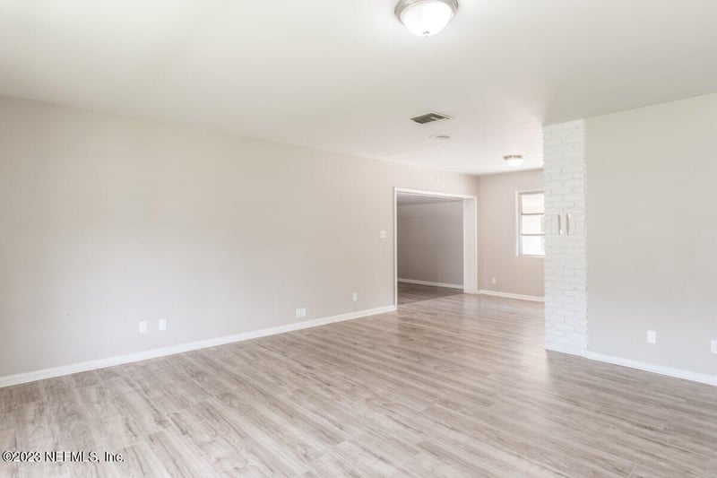 727 Antigua Rd, Jacksonville, FL 32216