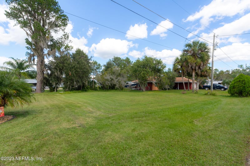 114 Orange Dr, East Palatka, FL 32131