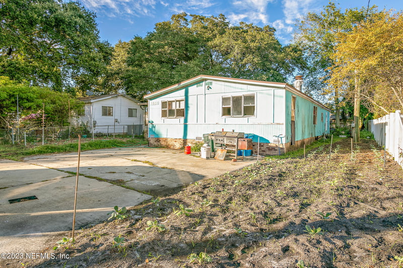1451 Roxie St, Jacksonville, FL 32233
