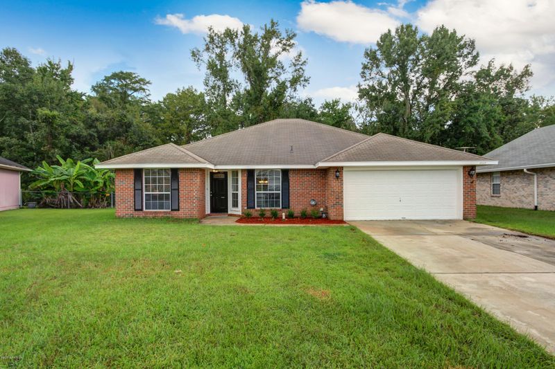 2027 Eclipse Dr, Middleburg, FL 32068