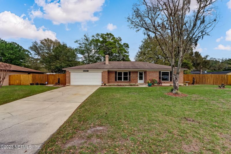 2027 Logging Ln, Jacksonville, FL 32221