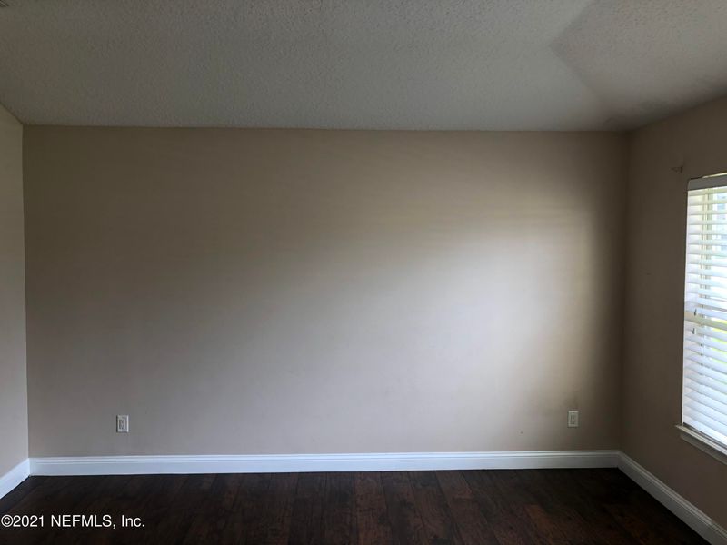 2032 Oak Glen Rd, Jacksonville, FL 32218