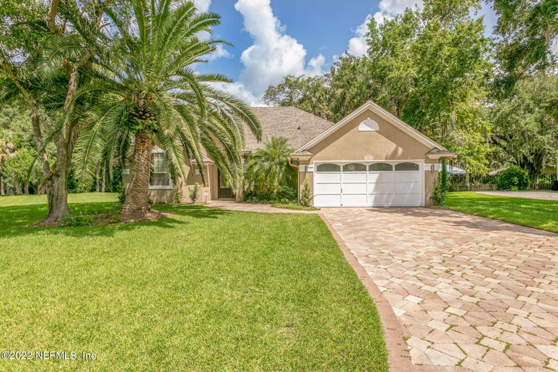 2037 Marye Brant Loop N, Neptune Beach, FL 32266