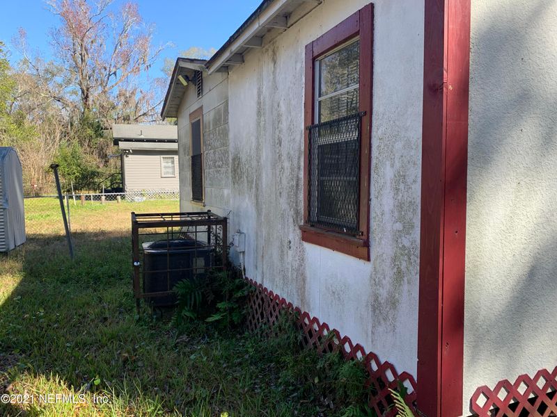 2039 Rowe Ave, Jacksonville, FL 32208