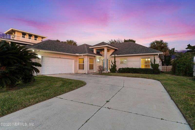 204 Porpoise Point Dr, St Augustine, FL 32084