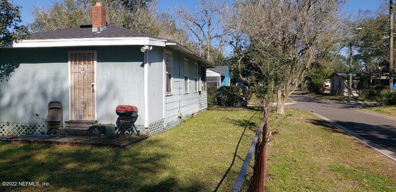 2042 W 15th St, Jacksonville, FL 32209