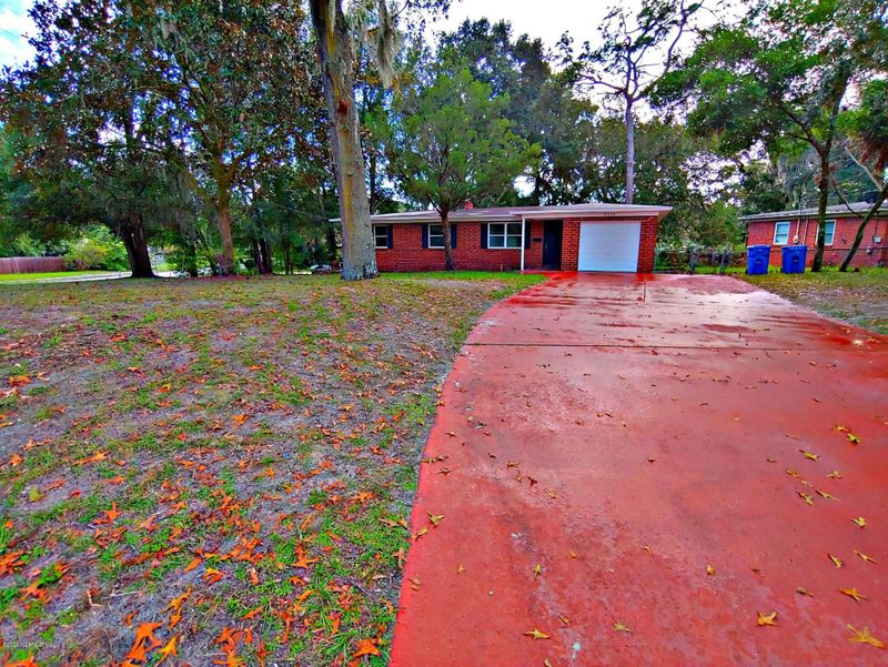2044 Cesery Blvd, Jacksonville, FL 32211