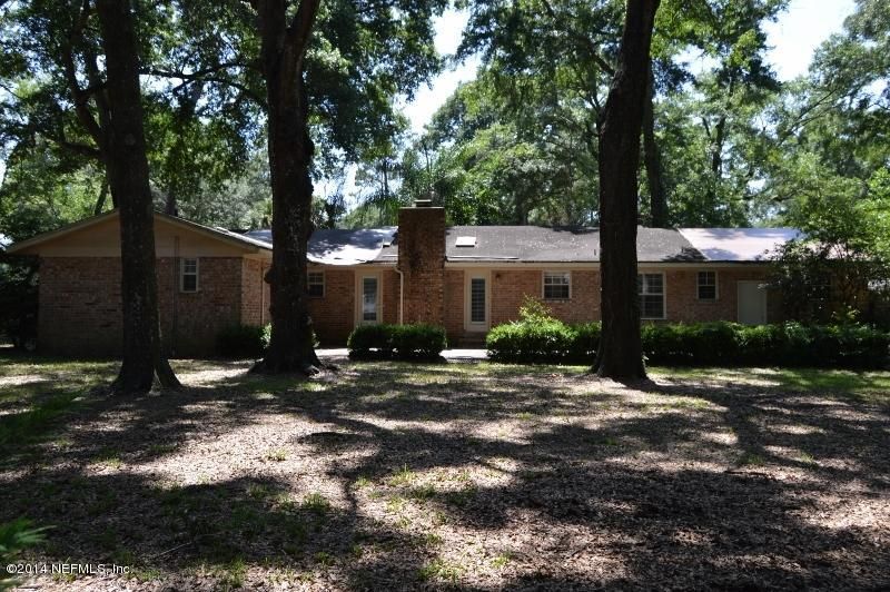 2047 Foxwood Dr, Orange Park, FL 32073