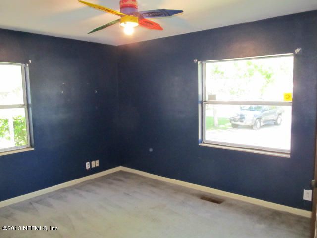 2047 Ryar Rd, Jacksonville, FL 32216