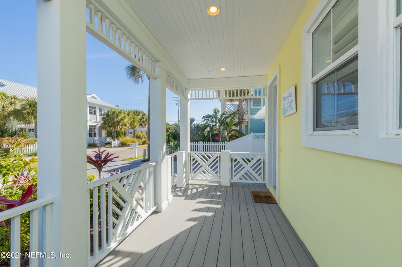 205 12th St, St Augustine Beach, FL 32080