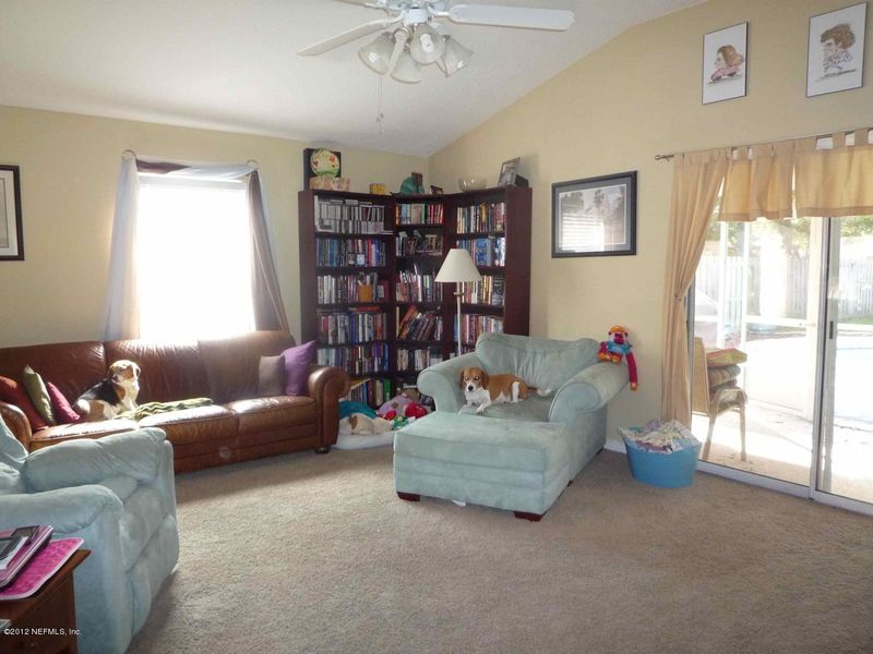 205 Afton Ln, St Johns, FL 32259