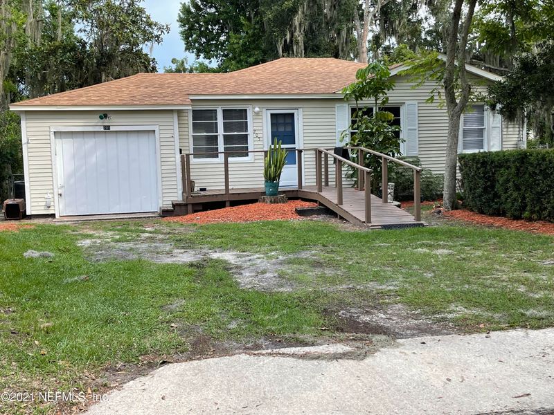 205 Bayard St, Green Cove Springs, FL 32043