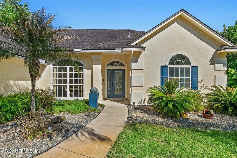 205 Nottingham Dr, St Johns, FL 32259