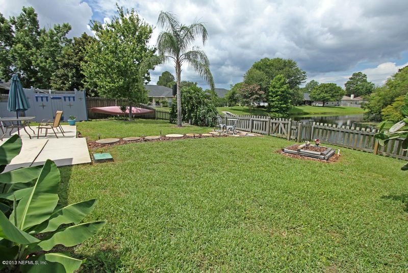 2054 Hovington Cir E, Jacksonville, FL 32246