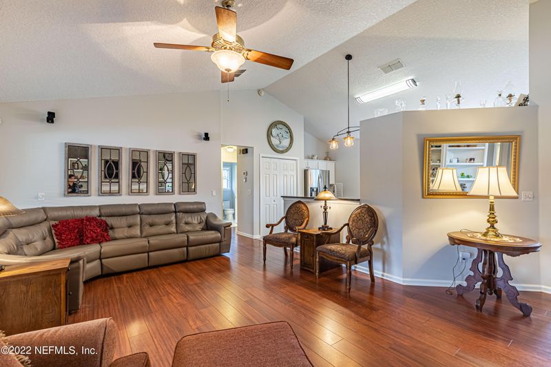 2056 Water Crest Dr, Fleming Island, FL 32003