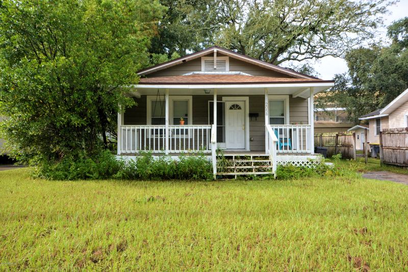 2058 Southampton Rd, Jacksonville, FL 32207